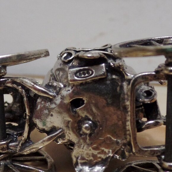 Miniature .800 Silver Horse Drawn Pumpkin Carriage - Picture 10 of 12